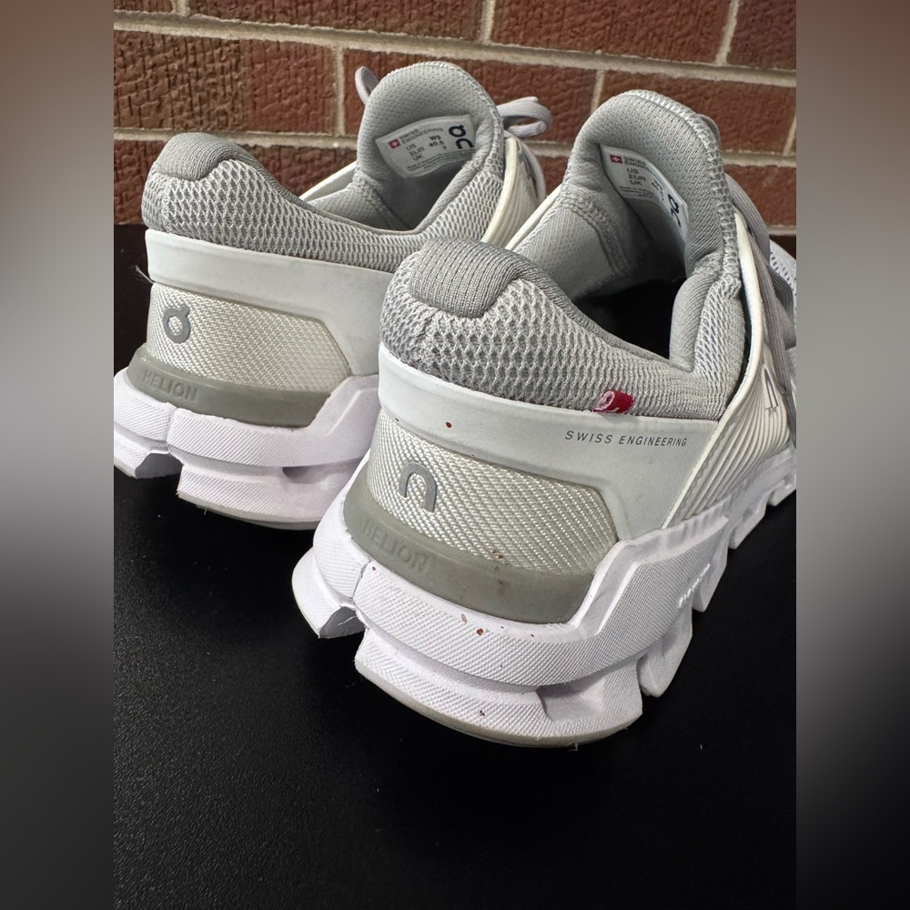 ON Women's running Cloudswift Sneakers, Glacier/White size 9 euro 40.5 - Picture 3 of 9